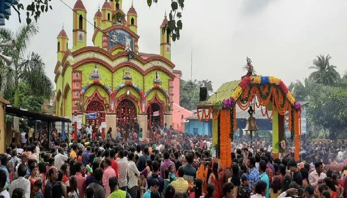 Kalipuja 2021- জেলার সেরা পুজো মা বড় কালীর আরাধনা প্রস্তুতি তুঙ্গে, দেখুন ছবি