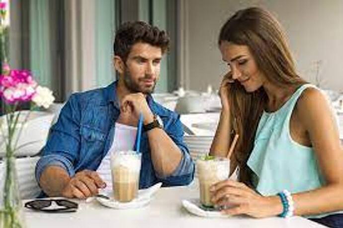 Relationship Tips: বড্ড বেশিই বিশ্বাস করছেন প্রেমিককে, অজান্তেই ডেকে আনছেন বিপদ