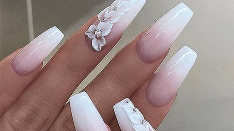 nails
