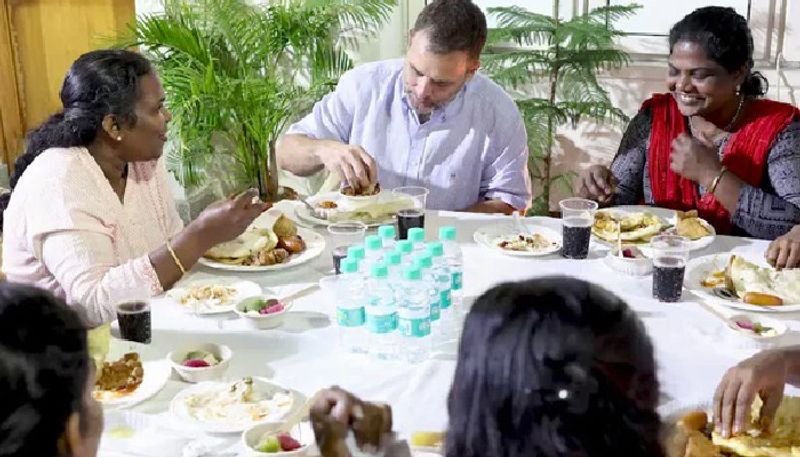 rahul gandhi shares video in which he interacts and having dinner with students