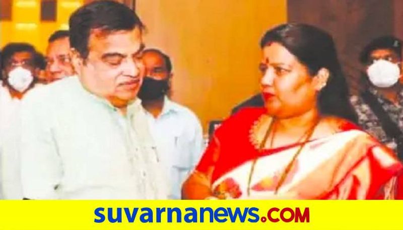 Karwar Ankola BJP MLA Roopali Naik Met Union Minister Nitin Gadkari grg