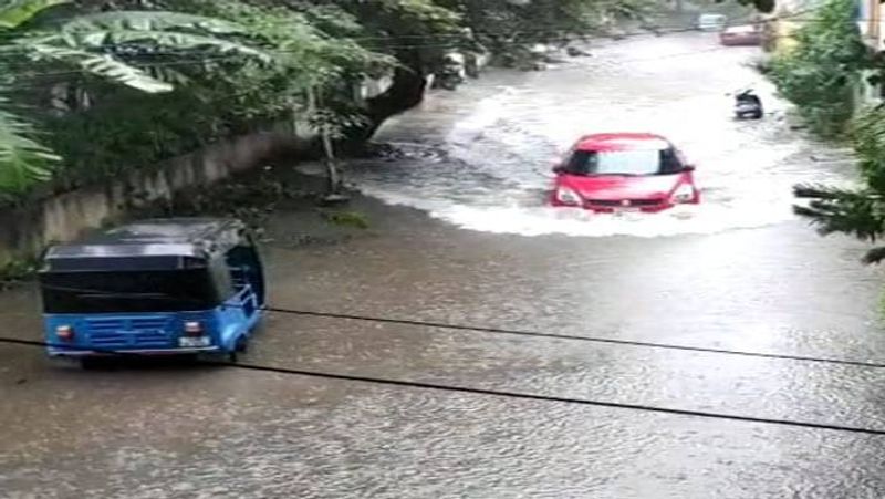 Chennai rains: Roads inundated, homes flooded, life thrown out of gear; heaviest rain since 2015-dnm