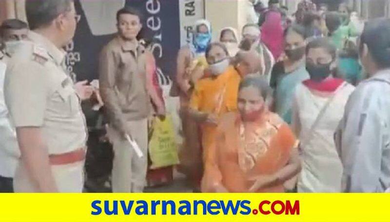 Hindu Activists Gherao in Christian Prayer Centre in Belagavi due to Conversion grg