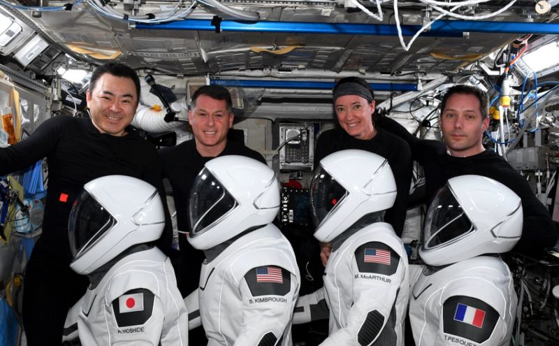 NASA astronauts to wear diapers in SpaceX capsule on their trip back to Earth gcw