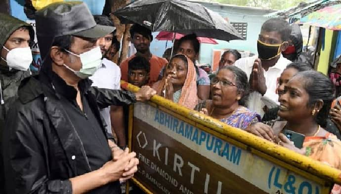 Chennai Rain:  বৃষ্টিতে বিপর্যস্ত চেন্নাইয়ে কমলা সতর্কতা, হাঁটু জলে রাস্তায় নেমে পর্যবেক্ষণ মুখ্যমন্ত্রীর