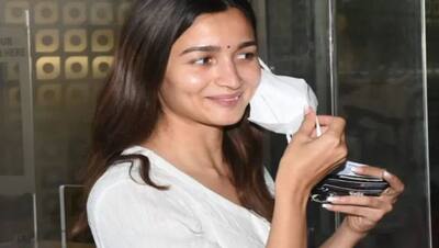 Alia Bhatt और Ranbir kapoor हुए जुदा, एक नजर आया एयरपोर्ट पर तो दूजा क्लीनिक में