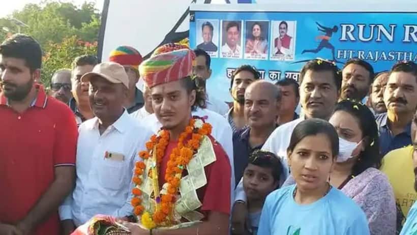 उम्र 17 साल..लेकिन कमाल विश्व रिकॉर्ड वाला, एक दिन में 100 KM दौड़ा,  40 दिन में की 4000 किमी रनिंग