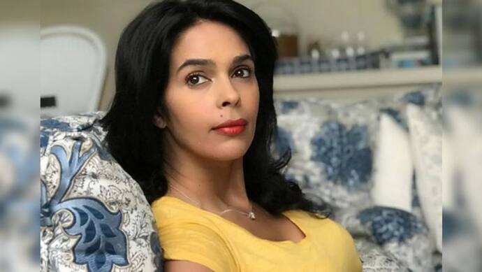 Mallika Sherawat ने उजागर किया फिल्म इंडस्ट्री का काला सच, बोली- कमर पर चपाती सेकना चाहता था प्रोड्यूसर