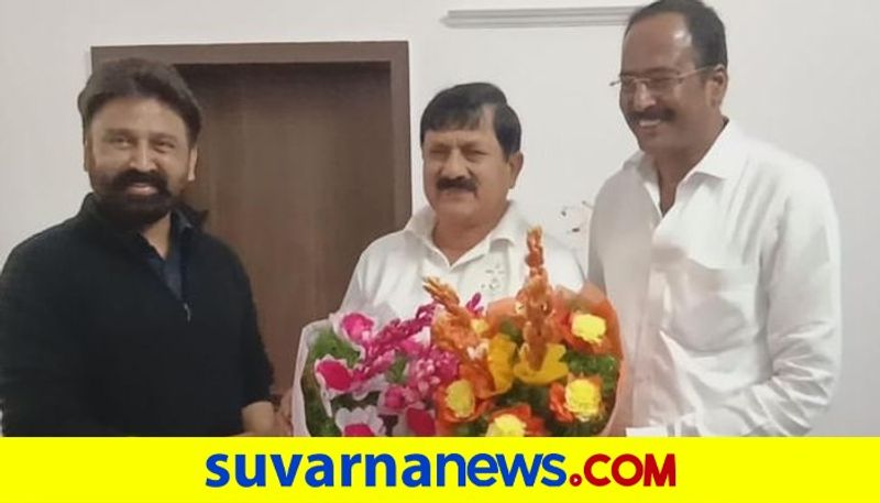 Kannada actor ramesh aravind meets home minister araga jnanendra