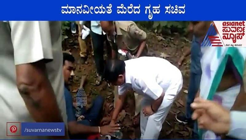 Home Minister Araga Jnanendra Helps Accidents Victims, Admits Them To Hospital Shivamogga mah