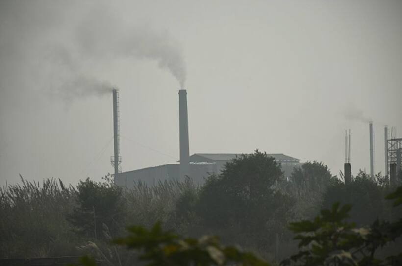 Supreme Court mocks Yogi Adityanath government after it blames Pakistan for air pollution