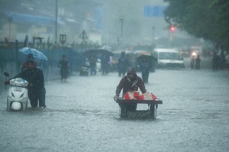 AP Rains Update: heavy rains in next three hours in guntur, prakasam districts