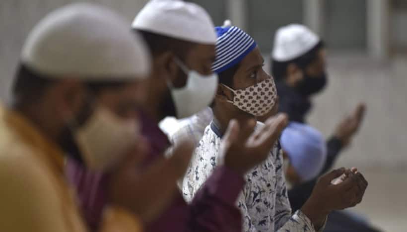 Gurugram: खुले में Namaz के दौरान विरोध प्रदर्शन, भारत माता के जयकारे के बीच पुलिस ने अदा कराया नमाज