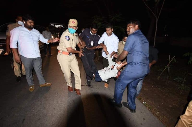 minister ktr helped road accident victims in hyderabad