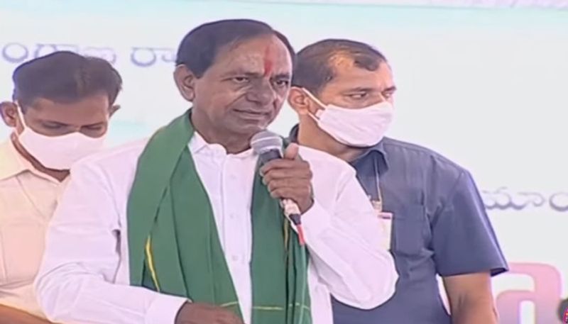 CM KCR Fires Narendra Modi government Over Paddy procurement in TRS Maha Dharna