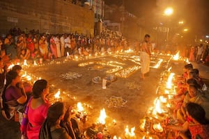 Dev Deepawali 2023: దేవ్ దీపావళి నాడు ఈ పరిహారాలు చేస్తే మీ సిరి సంపదలు పెరుగుతాయి