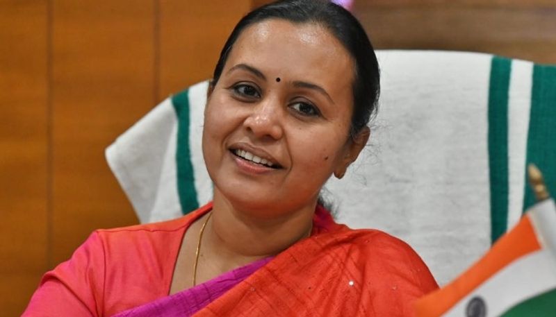 covid omicron alert minister veena george has directed that the quarantine be strictly adhered to