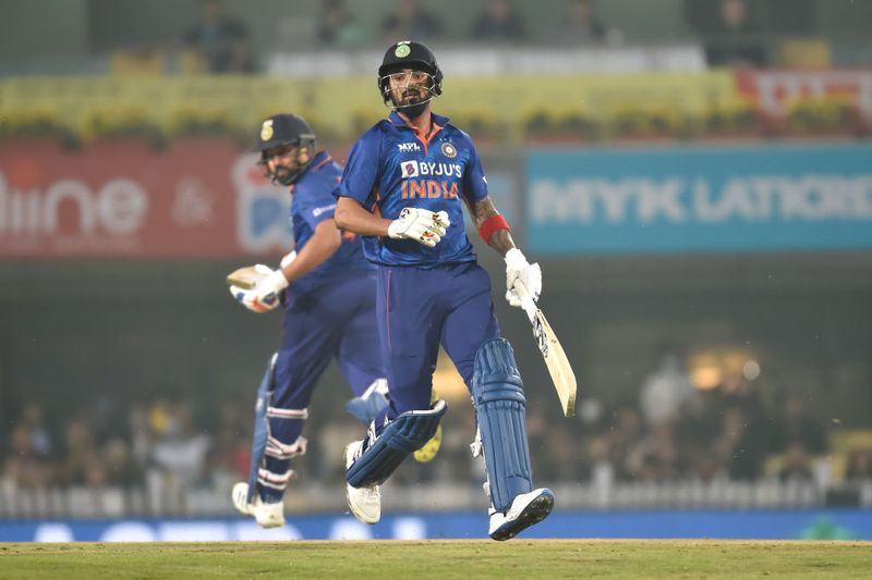 India vs New Zealand 2021-22, IND vs NZ 2nd T20I: Twitter lauds Rohit Sharma-KL Rahul show as India ensures series win-ayh