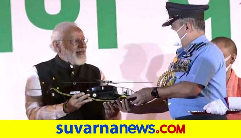 PM Modi hands over Made in India combat chopper to IAF advanced warfare suite to Navy in Jhansi pod