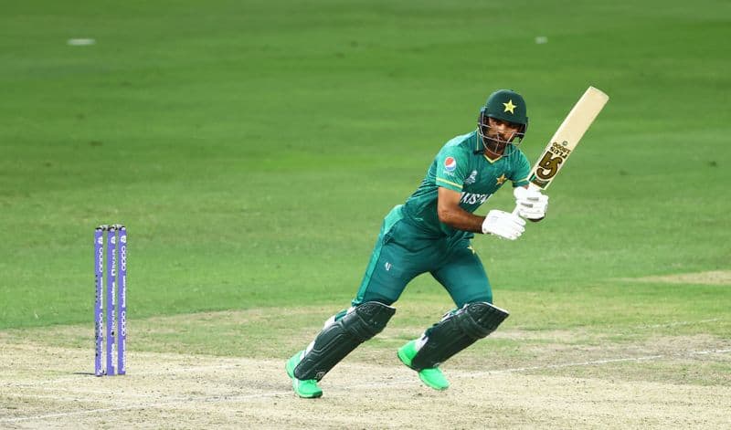 ODI World Cup 2023: Pakistan off to a phenomenal start to the 401 run chase, Rain interrupts the game avv