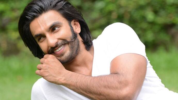 Ranveer Singh ने  समंदर में नहाती हुई  Deepika Padukon की तस्वीर शेयर कही फनी बात, फैंस लेने लगे मजे