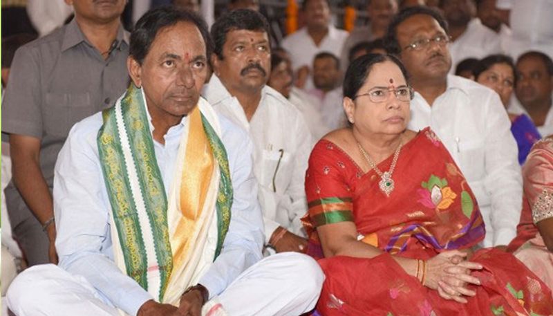 Telangana CM KCR's Wife Shobha Admitted In Yashoda Hospital 