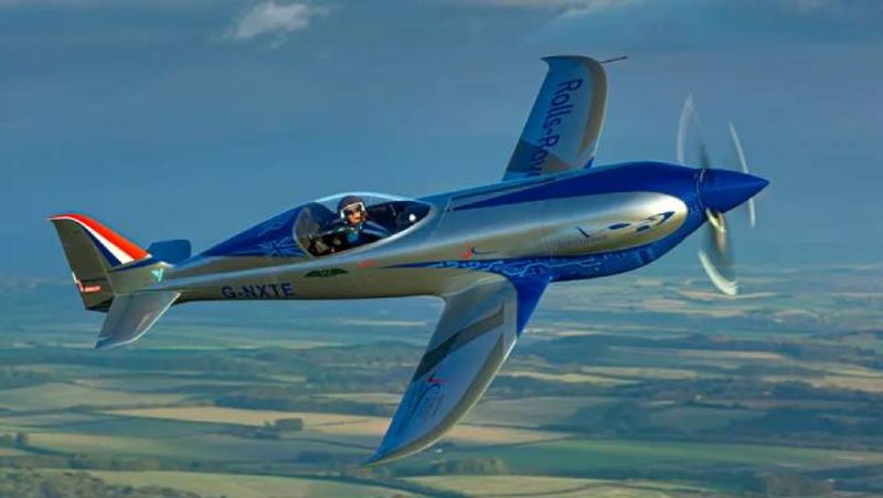 Rolls Royce design world's fastest electric aircraft