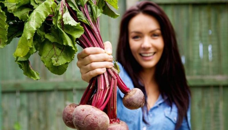 beetroot to remove dark circles and to get  glowing skin