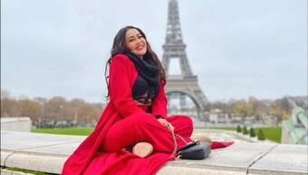 Neha Kakkar, Rohanpreet Singh’s mushy picture from Eiffel Tower is ‘picture of the year’, says Tony Kakkar