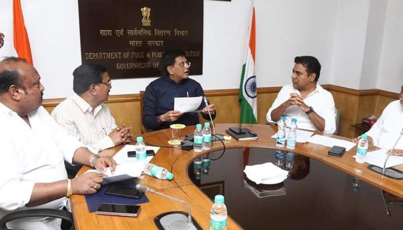 telangana ministers meet central minister piyush goyal for paddy issue