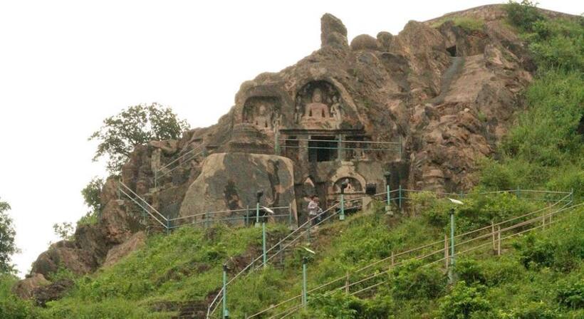Exploring Maharashtra's Ancient Caves   Unveil a Mysterious Past!