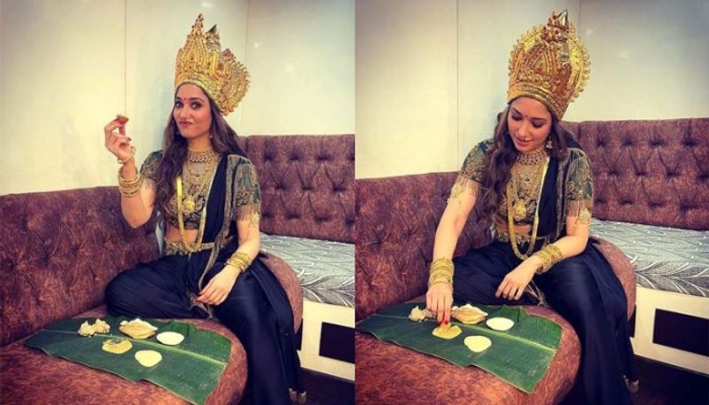 This is how Tamannaah Feels while eating food on banana leaf