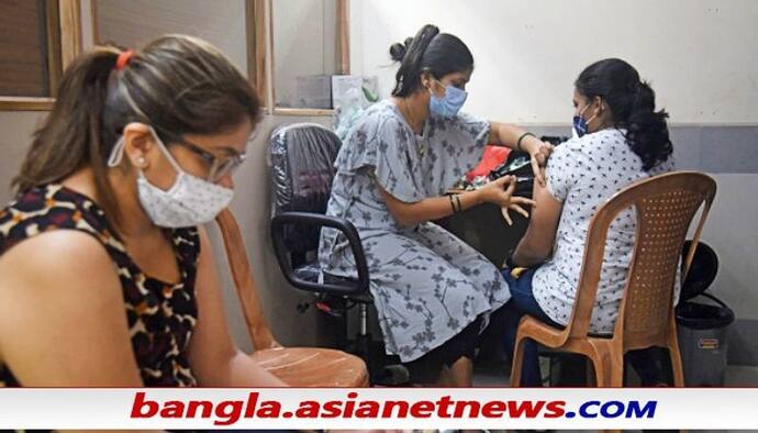 COVID-19 Vaccination: ভারতের অর্ধেকের বেশি প্রাপ্তবয়স্কের টিকাকরণ সম্পূর্ণ