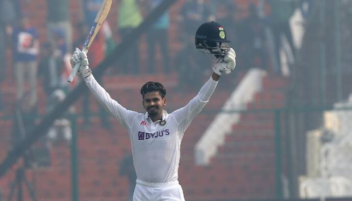 IND vs NZ 1st Test Day 2: दूसरे दिन लड़खड़ाई भारतीय टीम, श्रेयस अय्यर ने डेब्यू मैच में जड़ा शतक