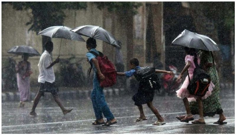 Heavy rains are falling across Tamil Nadu due to the circulation of the atmospheric overlay