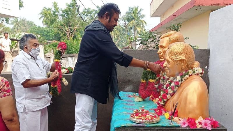 actor mohan babu visited yarlagadda lakshmi prasad house