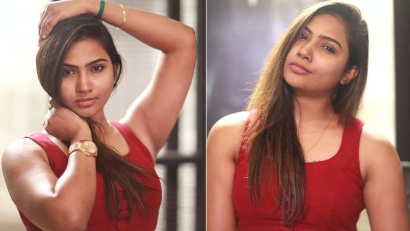 Myna Nandhini reveals her colour change secret