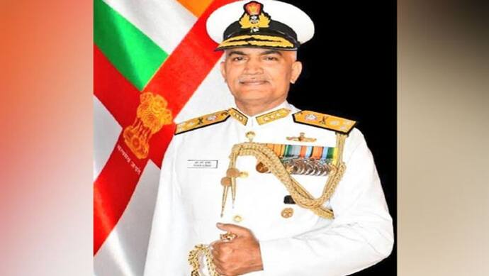 Agnipath scheme पर Navy chief ने किए कई खुलासे, बताया क्यों सैन्य बलों की आयु प्रोफाइल कम किया जा रहा