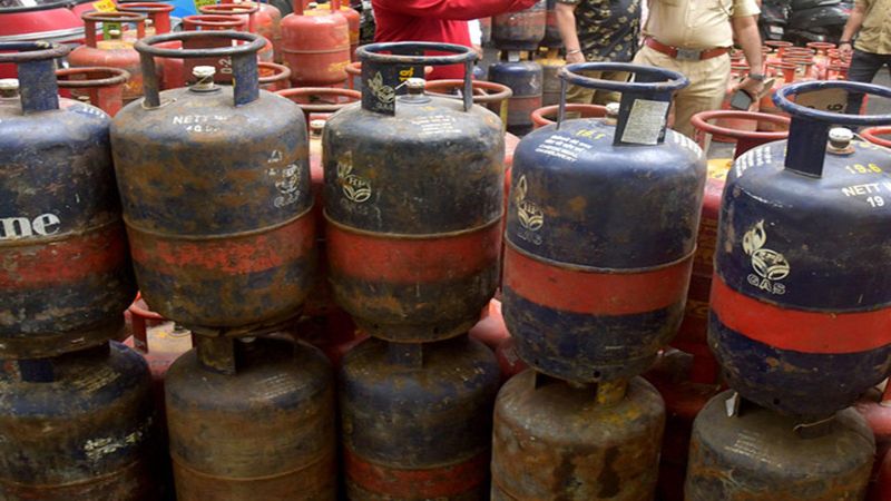 Commercial LPG cylinders to get costlier from today  price hiked by Rs 39