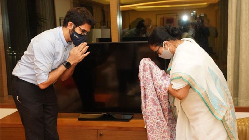 Mamata Banerjee In Mumbai Meets Shiv Sena Aaditya Thackeray Sanjay Raut pod