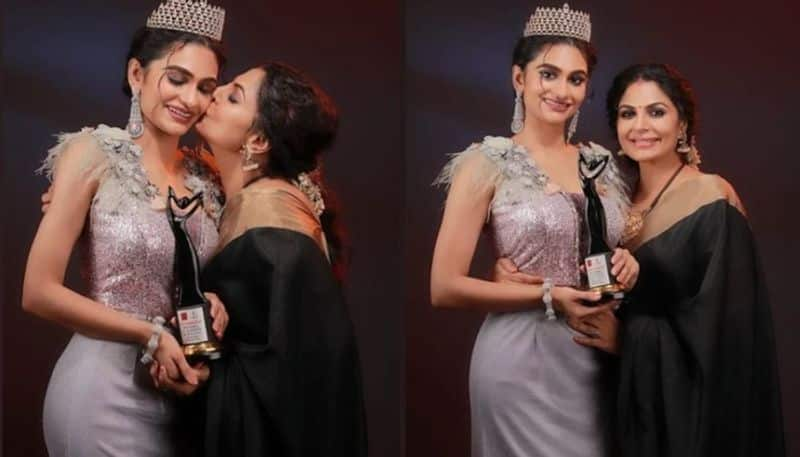 actress asha sharath daughter won beauty competition first runner up