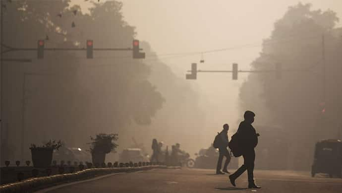 Delhi Air Pollution: बड़ों के लिए WFH, फिर स्कूल क्यों खुले; SC की फटकार लगते ही 3 दिसंबर से फिर स्कूल बंद