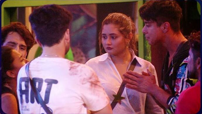 Bigg Boss 15: Pratik Sehajpal और Karan Kundrra में घमासान, प्रतीक ने कहा-मैं सिर फोड़कर जाउंगा