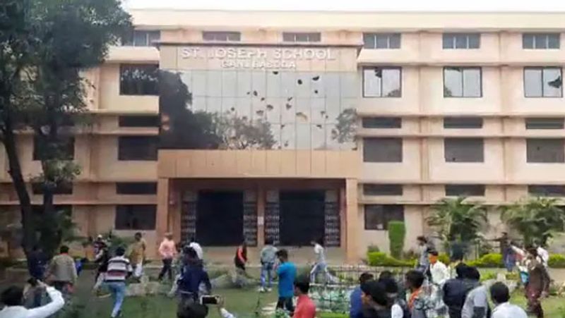 Students Barely Escape As Right Wing Mob Attacks Madhya Pradesh School pod