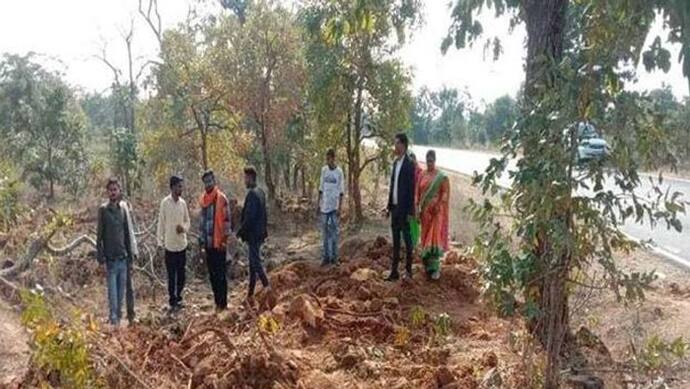 50  गोवंशों को जिंदा दफनाने का मामला, अधिशासी  अधिकारी को किया गया निलंबित