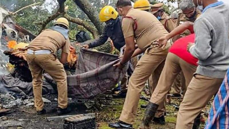 You are the God who rescued 14 people who were trapped in the accident... Lieutenant General Arun