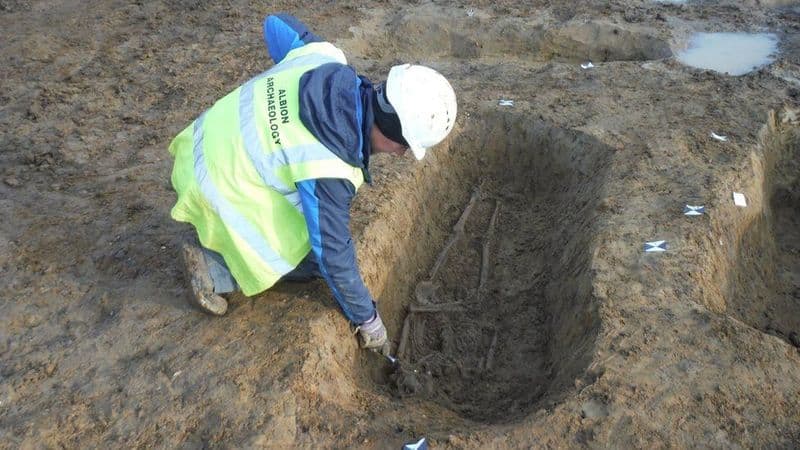 First example of Roman crucifixion in UK