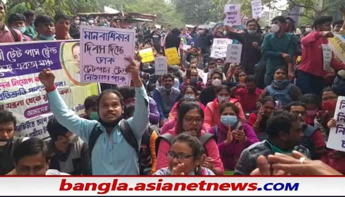 TET Exam: প্রাথমিক শিক্ষা পর্ষদের সামনে পুলিশ-বিক্ষোভকারী তুমুল ধস্তাধস্তি, গ্রেফতার ৬০