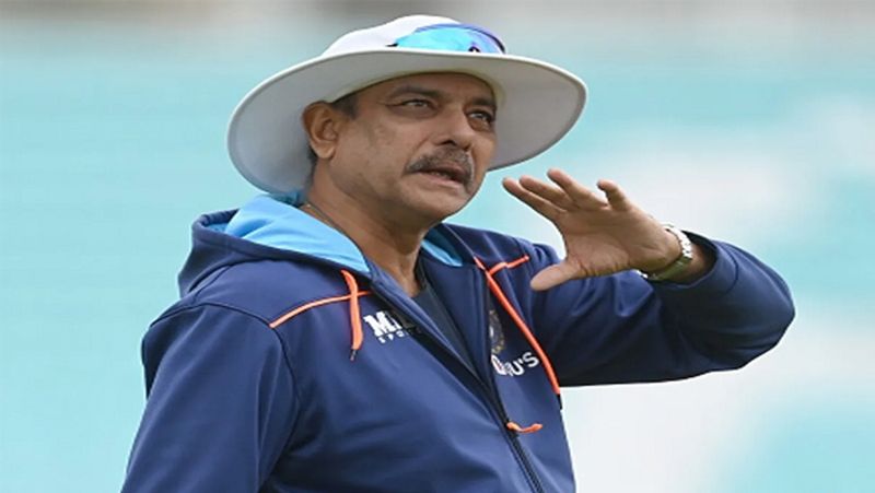 Ravi Shastri turns 60 Cricketers pour birthday wishes kvn