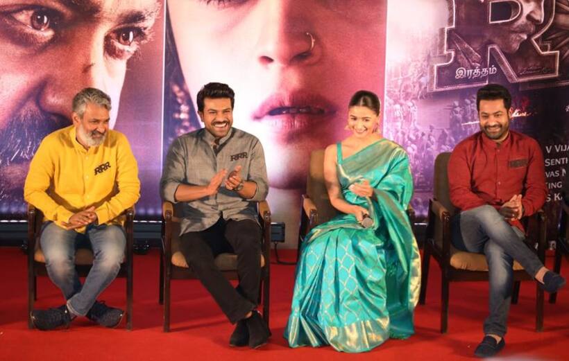 Omicron pushes SS Rajamouli's RRR release date indefinitely? Read details